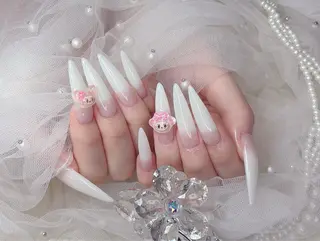 ネイル R nailsalon所属・R salonのネイルデザイン