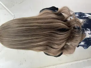 ロング カラー alpha. カラーエクステ下妻のヘアスタイル