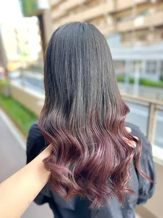 ロング カラー 前田 美桜のヘアスタイル