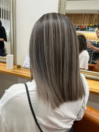 セミロング カラー pigment 【ピグメント】所属・まどか/荒井/ 外国人風🥑のヘアスタイル