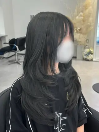 ロング カラー 透明感赤み消し レイヤー/髪質改善のヘアスタイル