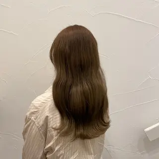 ロング カラー 浦野 遥のヘアスタイル