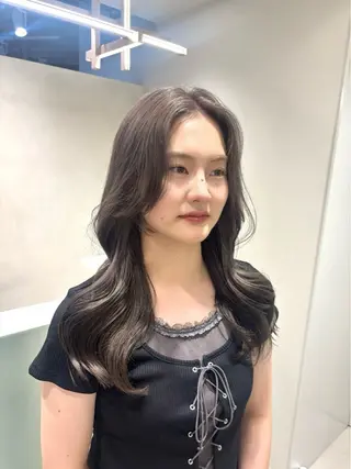 ロング カラー ブリーチカラー.似合 せ🎀amika🎀のヘアスタイル