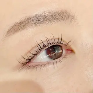 マツエク・マツパ meetsHAND所属・束感まつげ/ Namiのマツエク・マツパデザイン