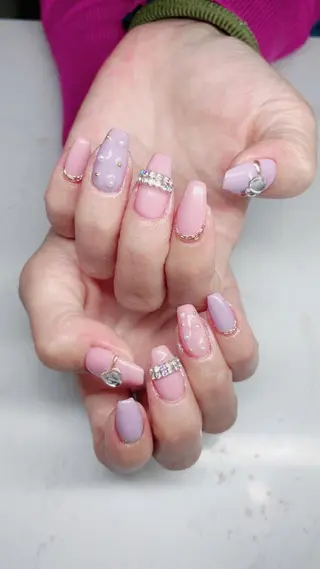 ネイル AngelChris ビューティーサロンのネイルデザイン