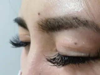 マツエク・マツパ angelux 所属・完全個室サロン🌹 angelux🌹のマツエク・マツパデザイン