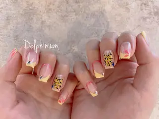 ネイル 岡本 友恵のネイルデザイン