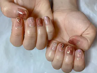 ショート カラー パーマ ヘアアレンジ ネイル マツエク・マツパ illum hicariのネイルデザイン