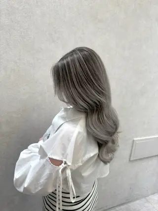 ロング 璃 音のヘアスタイル