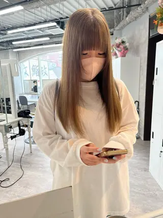 ロング カラー ハイトーン/レイヤー 💜Akaneのヘアスタイル