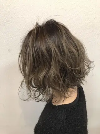 セミロング 山本 茉希のヘアスタイル