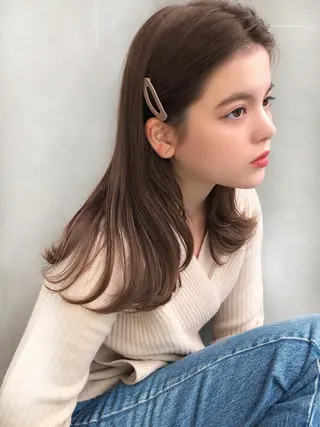 セミロング カラー 遠藤 眞実のヘアスタイル