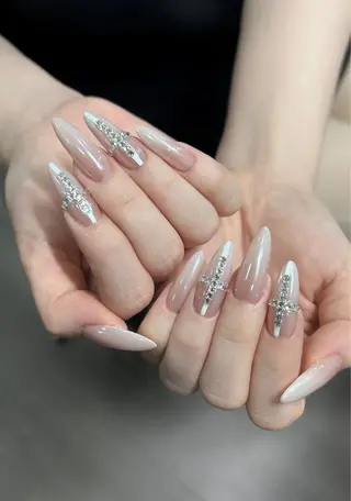 ネイル Dola Nail ユキンイのネイルデザイン