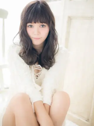 セミロング 縮毛矯正×髪質改善 カラー×クロスパーマのヘアスタイル