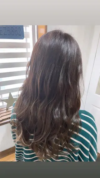 セミロング カラー 西川 敏夫のヘアスタイル