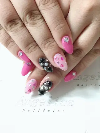 ネイル Angelica ネイリストのネイルデザイン