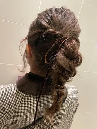 セミロング T Ayaのヘアスタイル