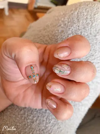 ネイル nail atelier new moon所属・森 貴子のネイルデザイン