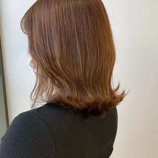 ミディアム カラー 小森 衣純のヘアスタイル
