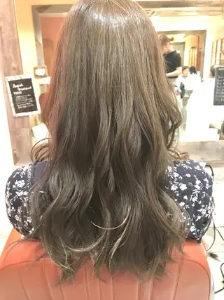 ミディアム カラー パーマ 増子 幹樹のヘアスタイル