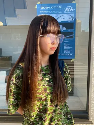 ロング 青木 妃代梨のヘアスタイル