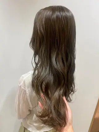 ロング カラー 福元友梨 ディレクター✂️のヘアスタイル