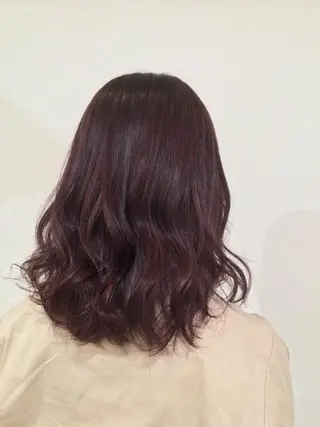 セミロング カラー 乳井 悠香のヘアスタイル