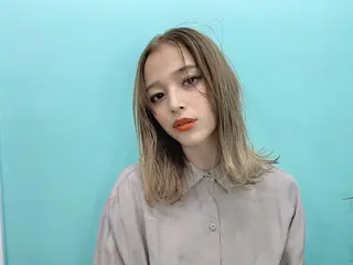 セミロング Trip 大名🌟 ダブルカラーのヘアスタイル