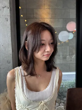 ミディアム カラー 山本 望華のヘアスタイル