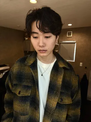 パーマ メンズ コイデ リュウセイのヘアスタイル