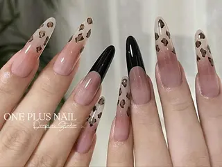 ネイル One Plus Nail Salonのネイルデザイン