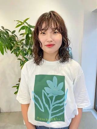 ミディアム 可愛いパーマスタイル といえばISSEYのヘアスタイル