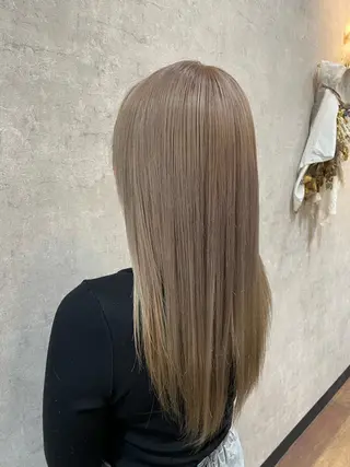ロング カラー 海野 黎茉のヘアスタイル