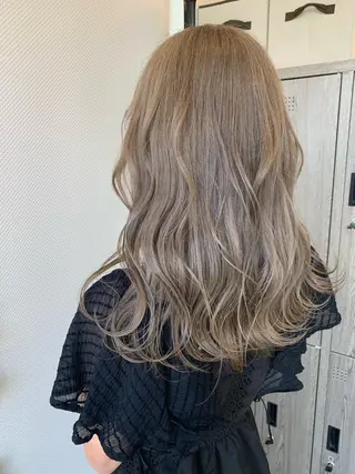 ロング N°rico川喜田 里衣のヘアスタイル