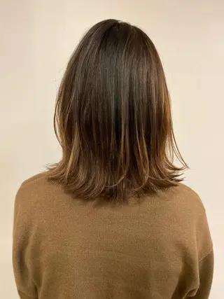 ミディアム カラー デザインカラー🌈 高木リョウのヘアスタイル