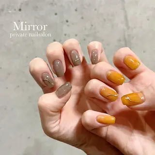 ネイル nailsalon Mirrorのネイルデザイン