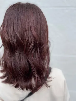 ロング 新宅 綾乃のヘアスタイル