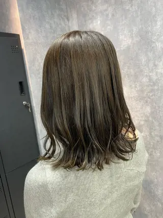 ミディアム 【.ico】心斎橋 飛田ゆうきのヘアスタイル