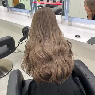 ロング カラー 透ける透明感カラー 🩶shiho🩶のヘアスタイル