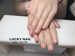 ネイル LUCKY NAILのネイルデザイン