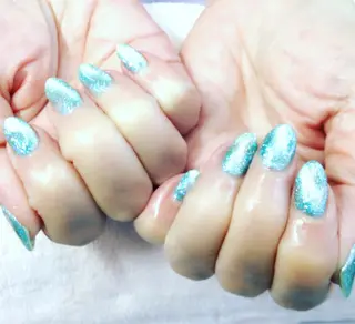 ネイル e.nail所属・和賀井 恵理のネイルデザイン