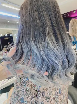 ミディアム カラー メンズ JuNブリーチに 縮毛矯正するプロのヘアスタイル