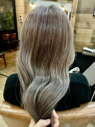 セミロング カラー SHIAN橋本店 おぐちまほのヘアスタイル