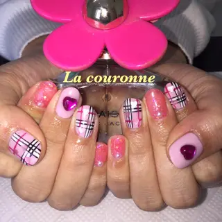 ネイル Lacouronne NATSUMIのネイルデザイン