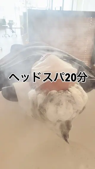スパニスト タイラのヘアスタイル