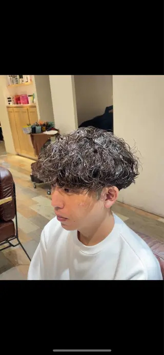 メンズ 波巻きスパイラル/ メンズパーマ/ゆうひのヘアスタイル