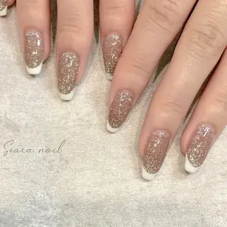 ネイル Salon Cleve所属・T. maoのネイルデザイン