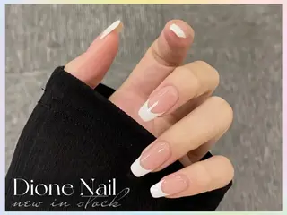 ネイル Dione ネイル専門店のネイルデザイン