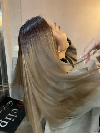 ロング ere 代々木公園所属・みほ/ニュアンス/ モード/艶カラーのヘアスタイル