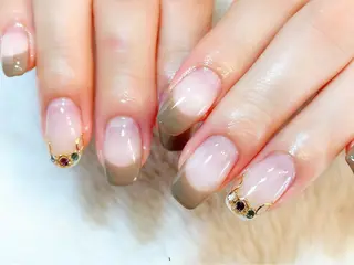 ネイル Viseo《6週間 長持ちパラジェル》のネイルデザイン